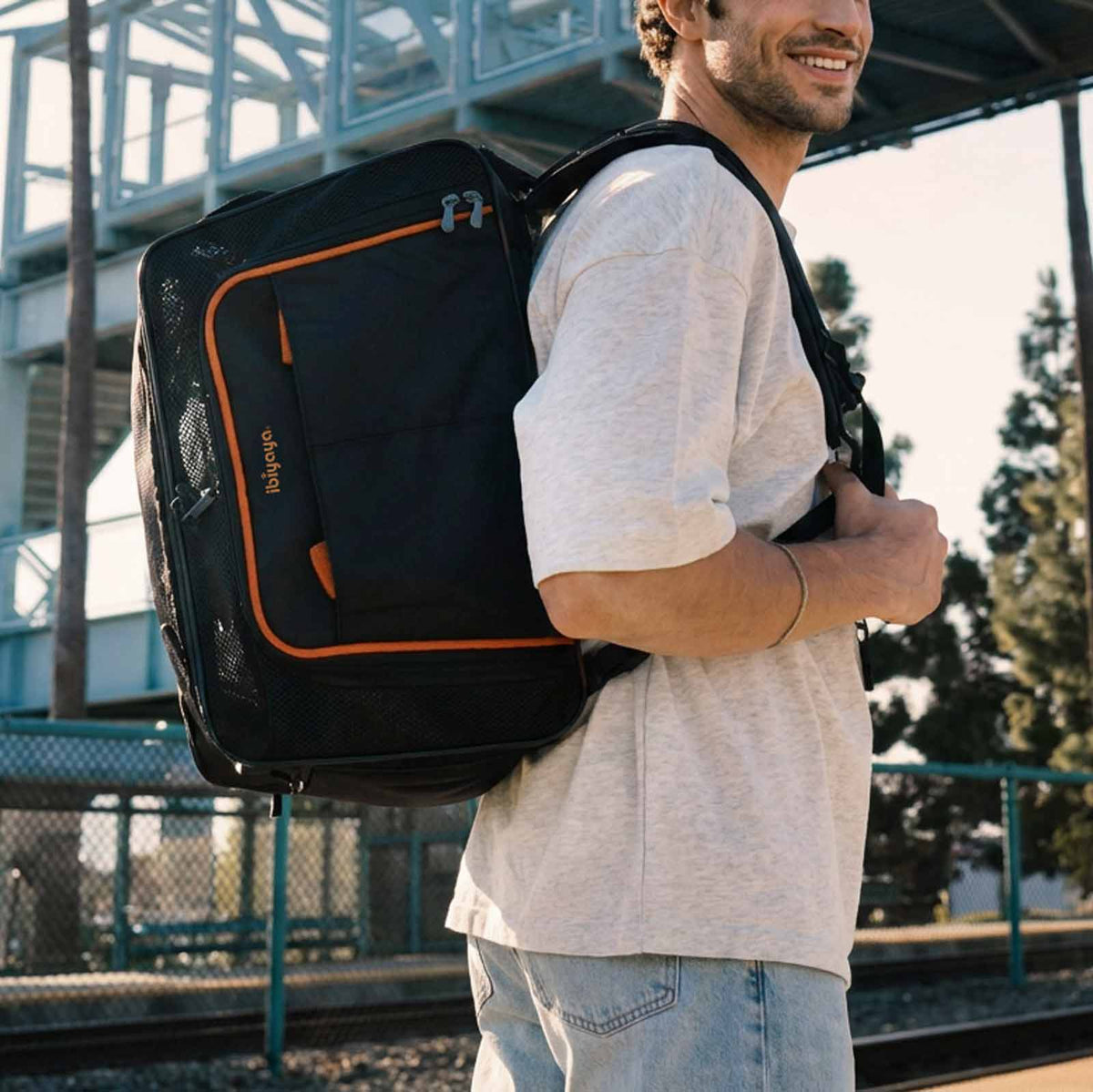 JetPaw Expandable In-Cabin Pet Carrier Backpack – Airline-Approved Travel Backpack for Dogs & Cats
